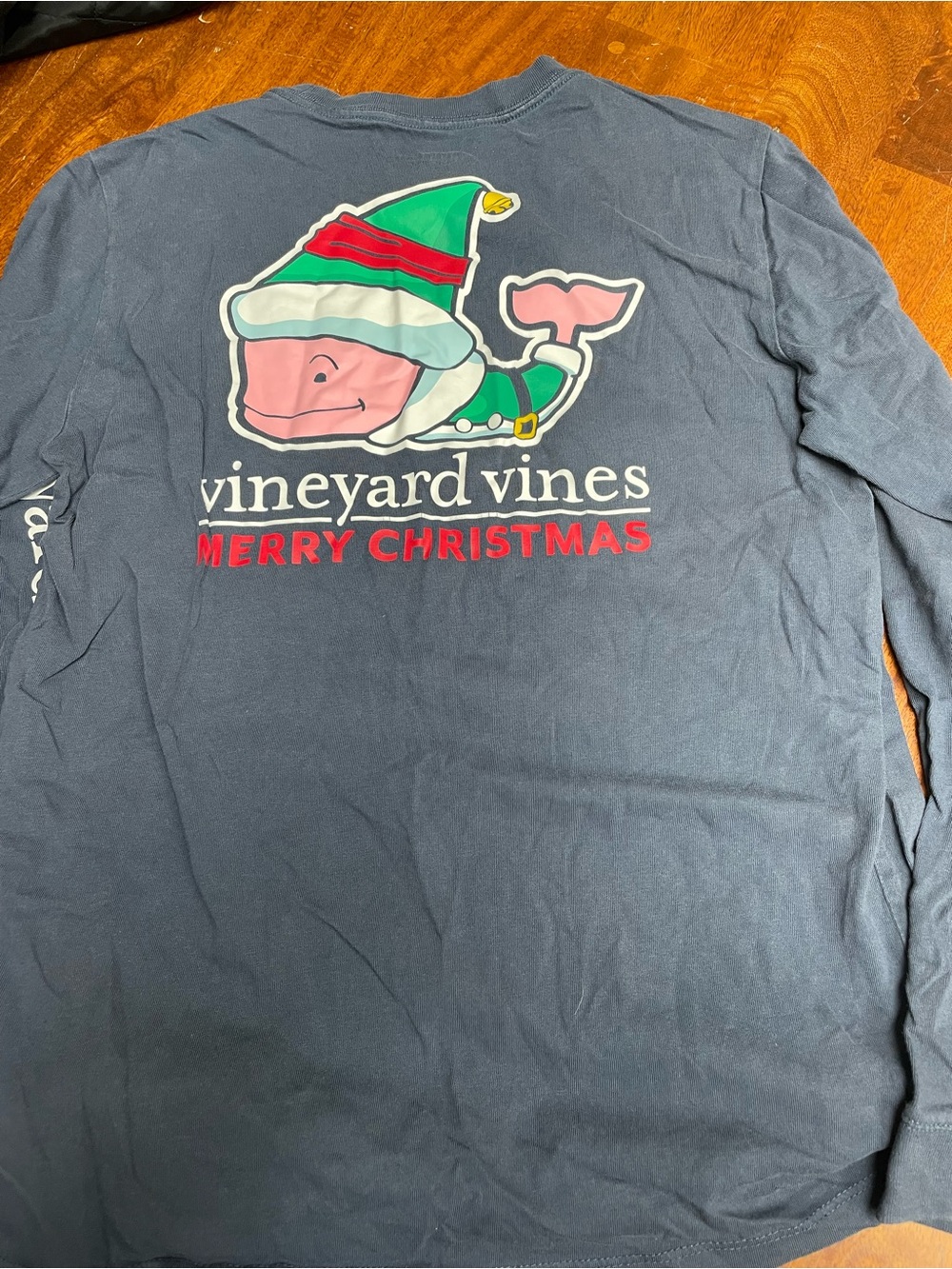 Vineyard vines blue long sleeve Christmas top size large